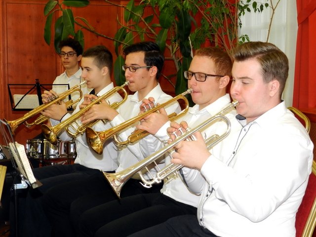 56-ra emlékeztünk 23